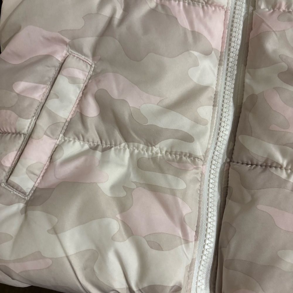 Girls Toddler Pink Camo Puffer Jacket 3T - Picture 3 of 9